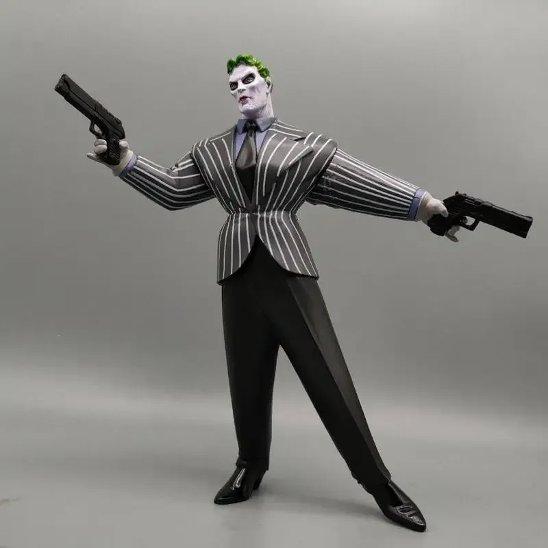 متوفر في المخزون: تمثال شخصية  - مراجعة Car Accessories Joker وسعره